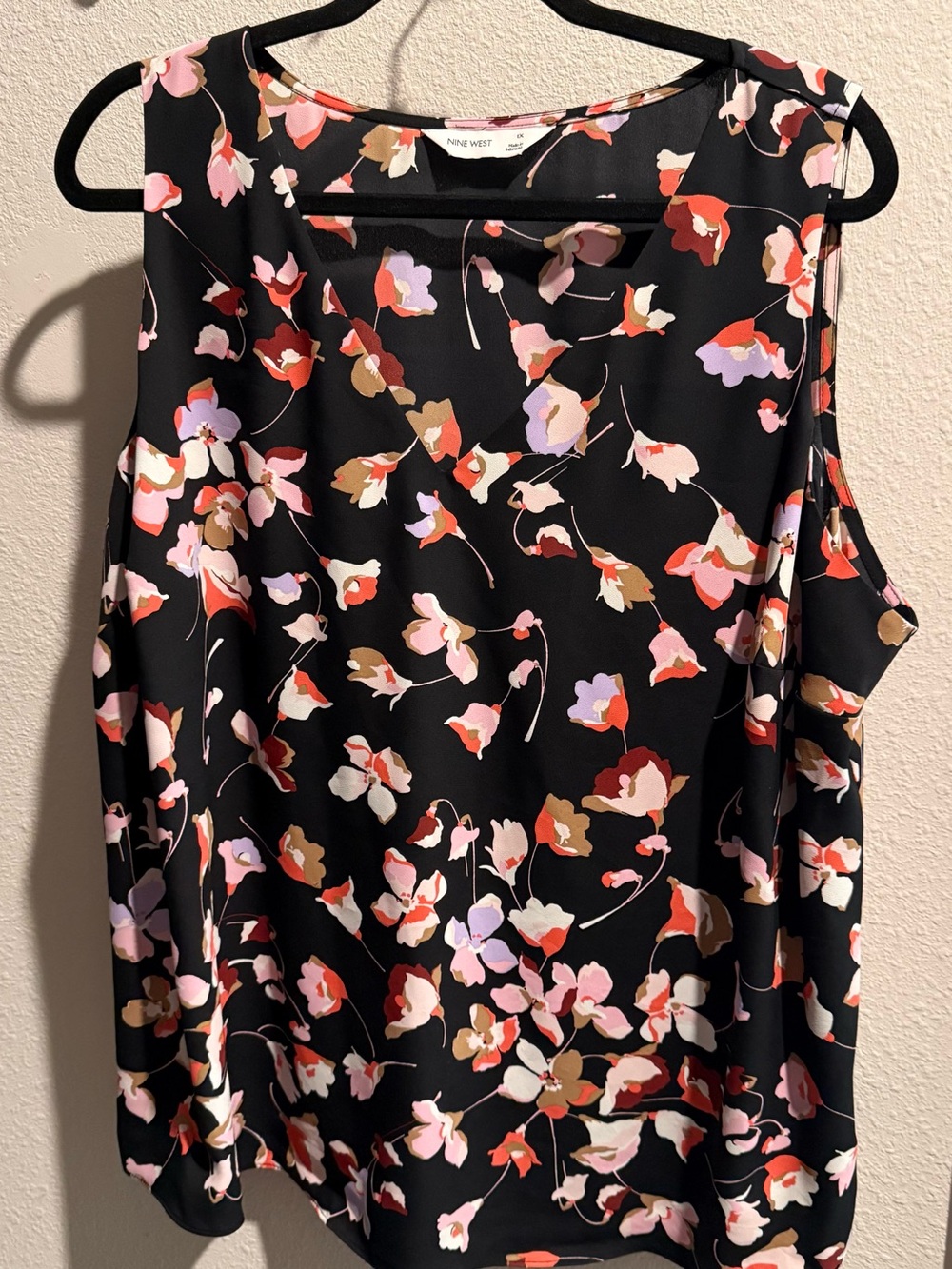 Nine West Black Floral Sleeveless Camisole
